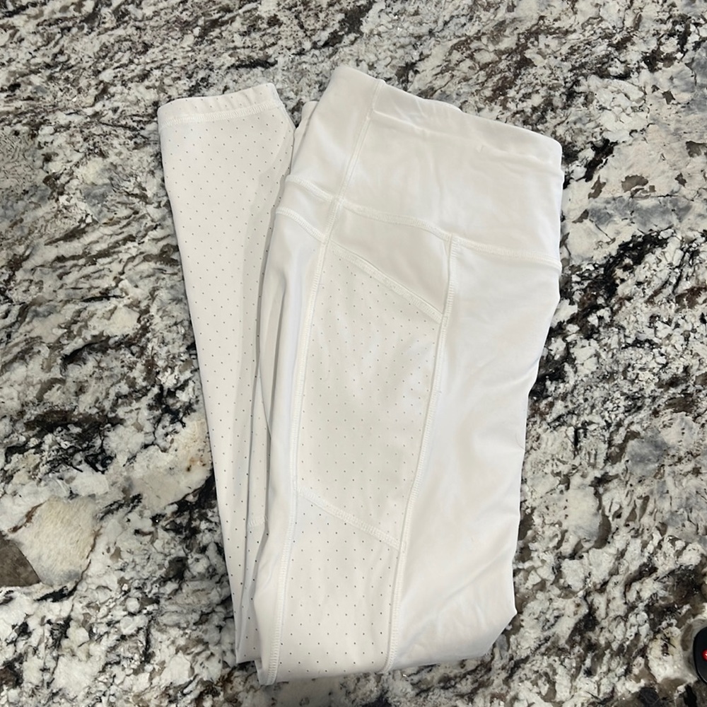 Lululemon white leggings 25”